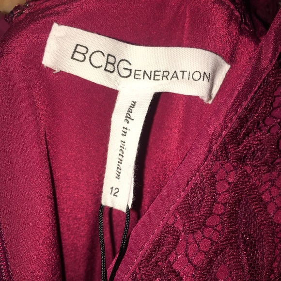 NWT BCBGeneration Lace Dress in Garnet - Size 12 - Picture 5 of 5